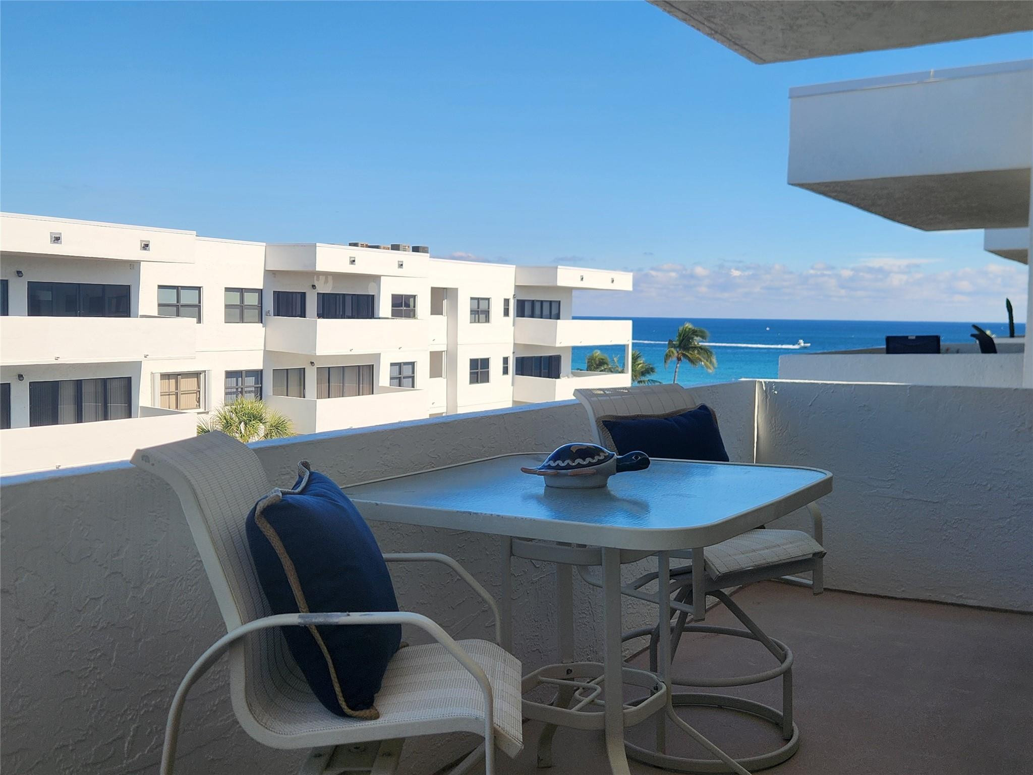 THE BEACH HOUSE - Residential