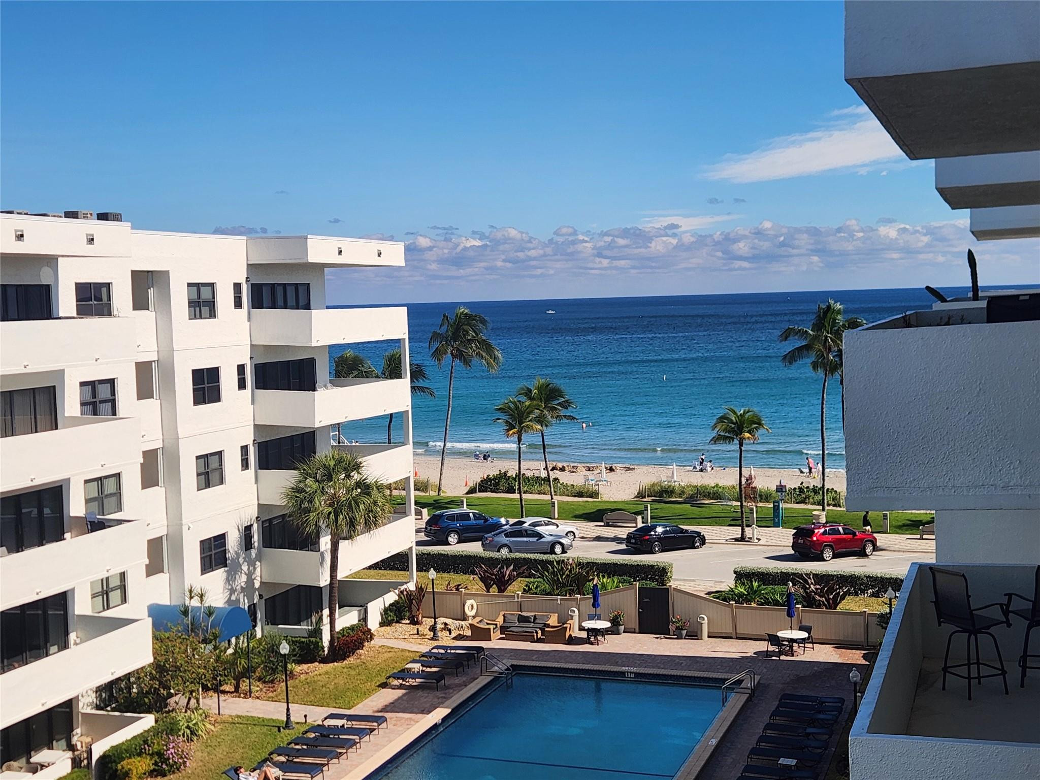 THE BEACH HOUSE - Residential