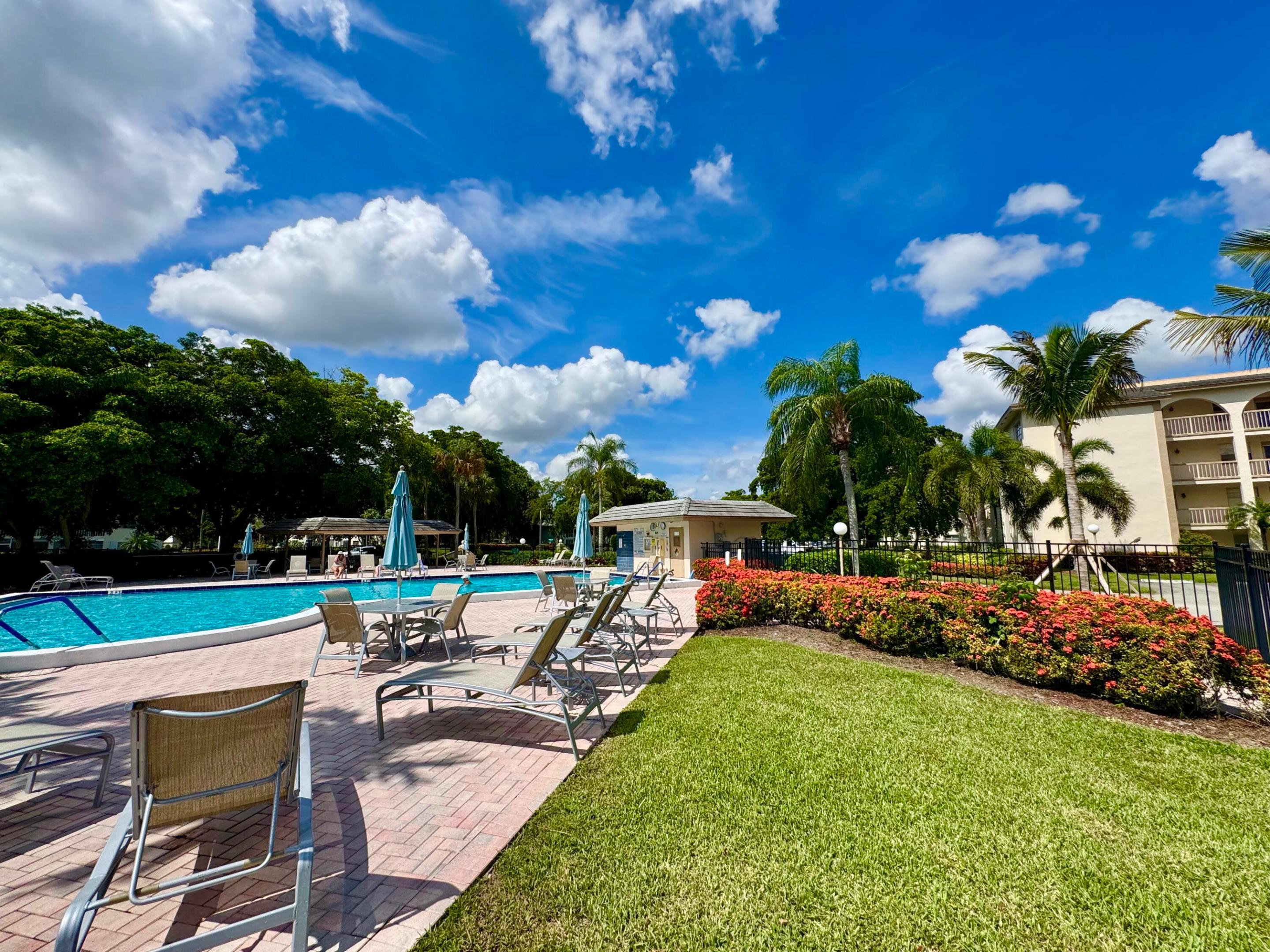 MARTINIQUE VILLAGE II D CONDO - Residential