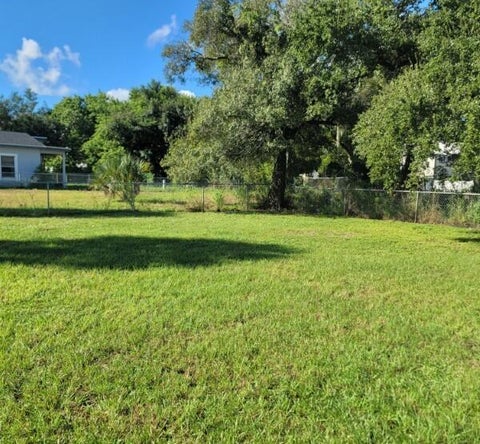 Tiny photo for 803 Avenue B, Fort Pierce, FL 34950 (MLS # B26091040)