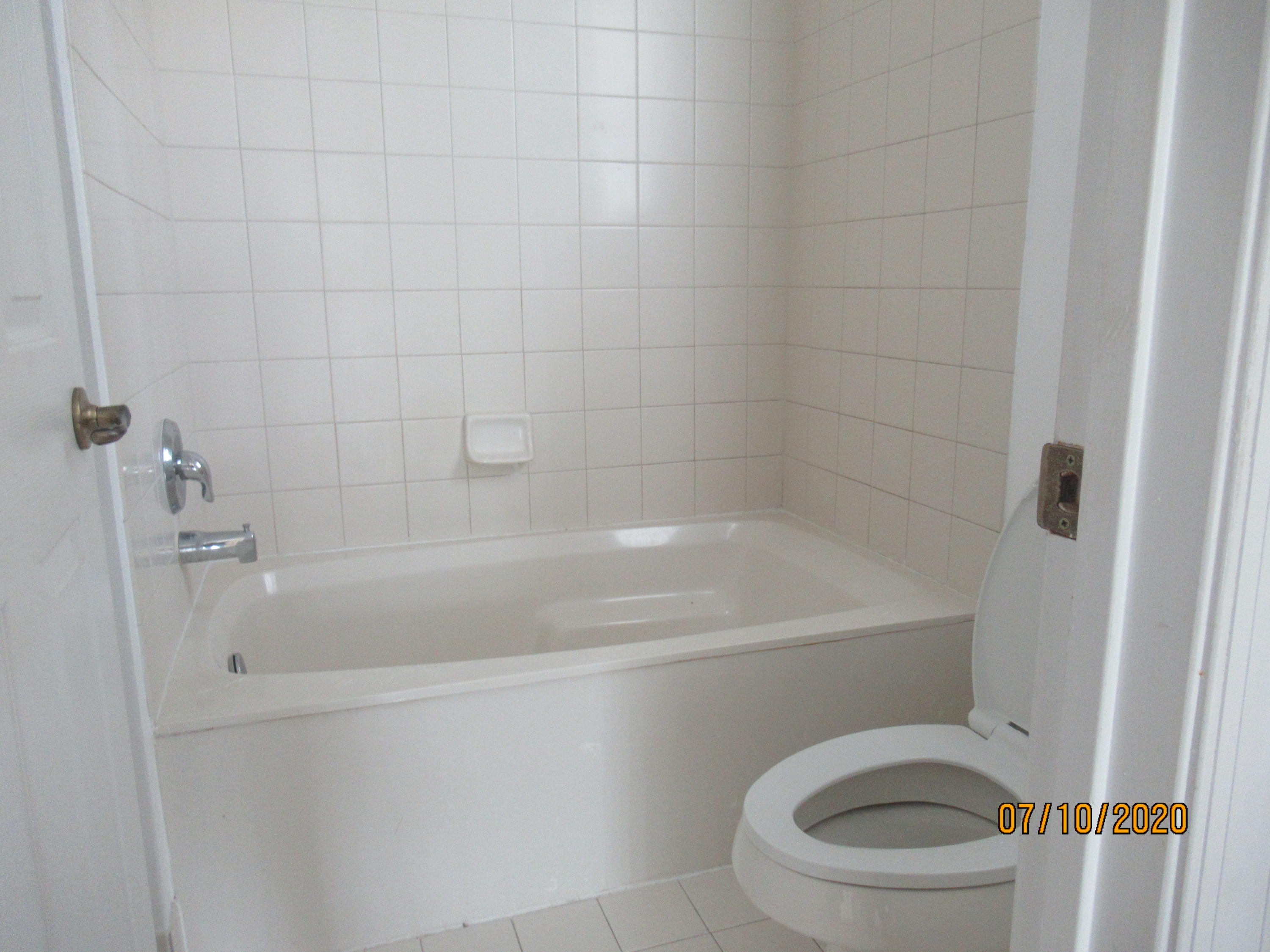 THOUSAND OAKS - Residential Lease