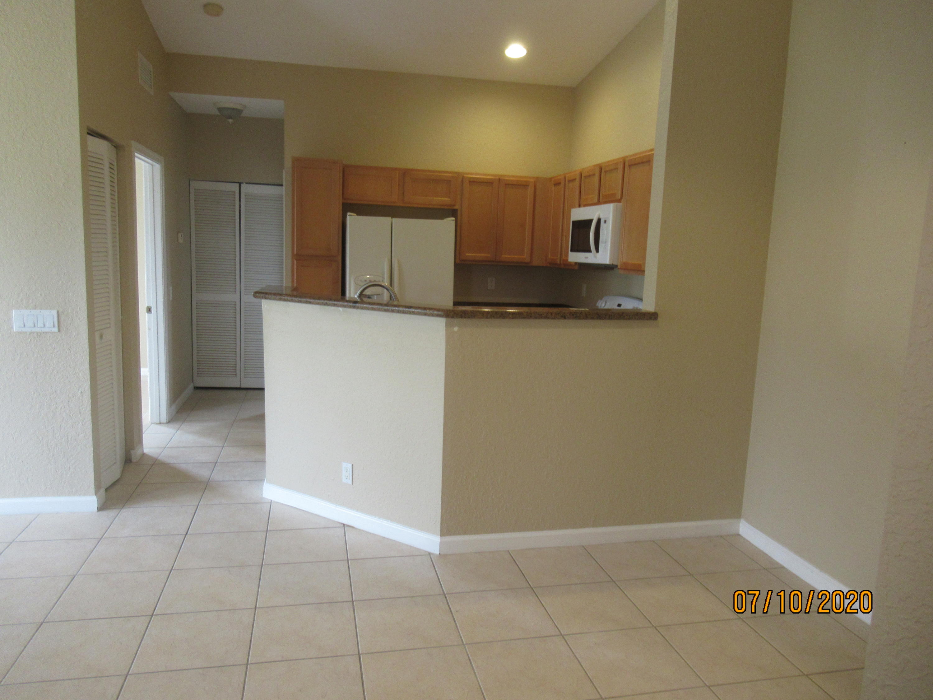 THOUSAND OAKS - Residential Lease