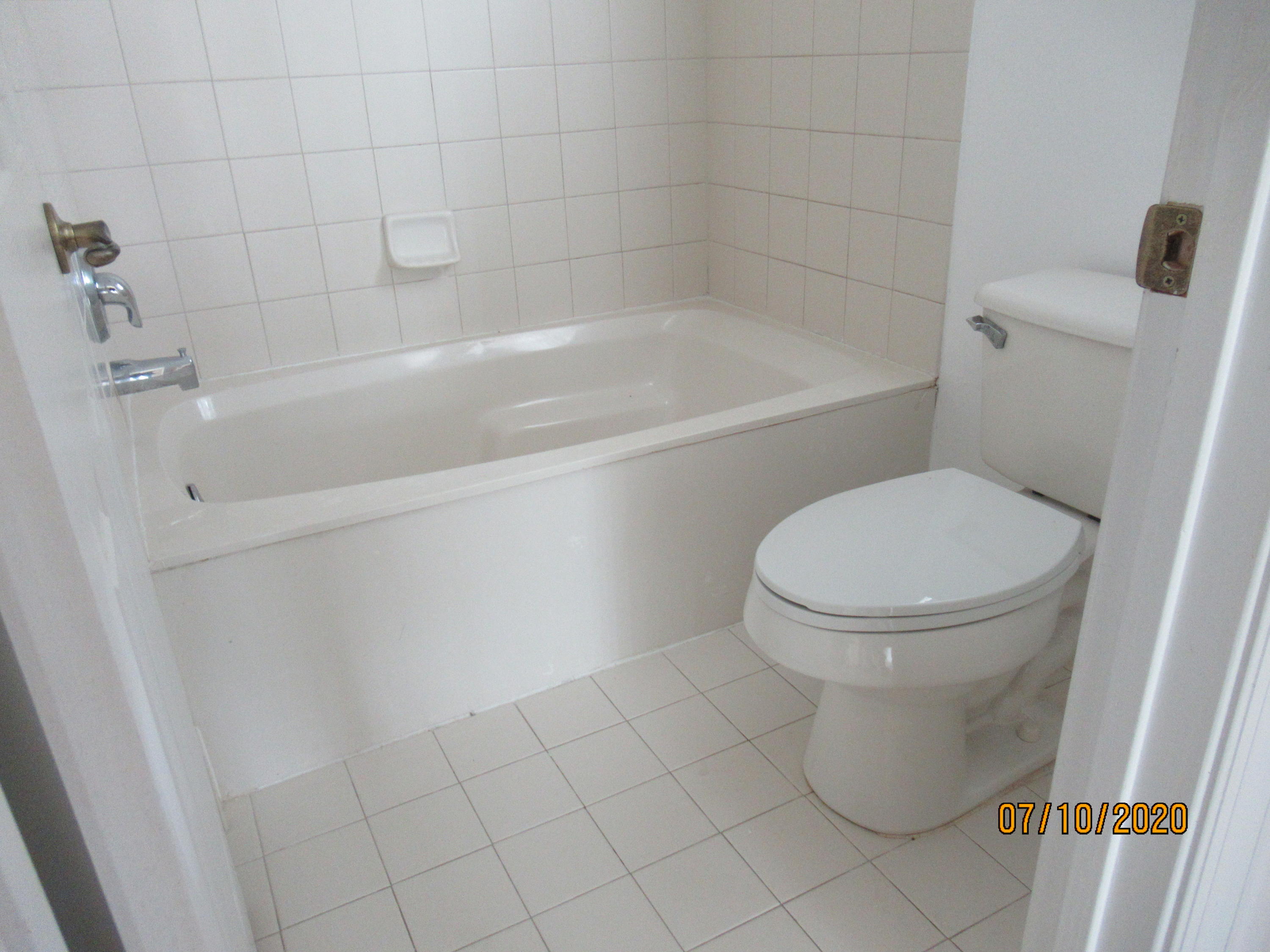 THOUSAND OAKS - Residential Lease