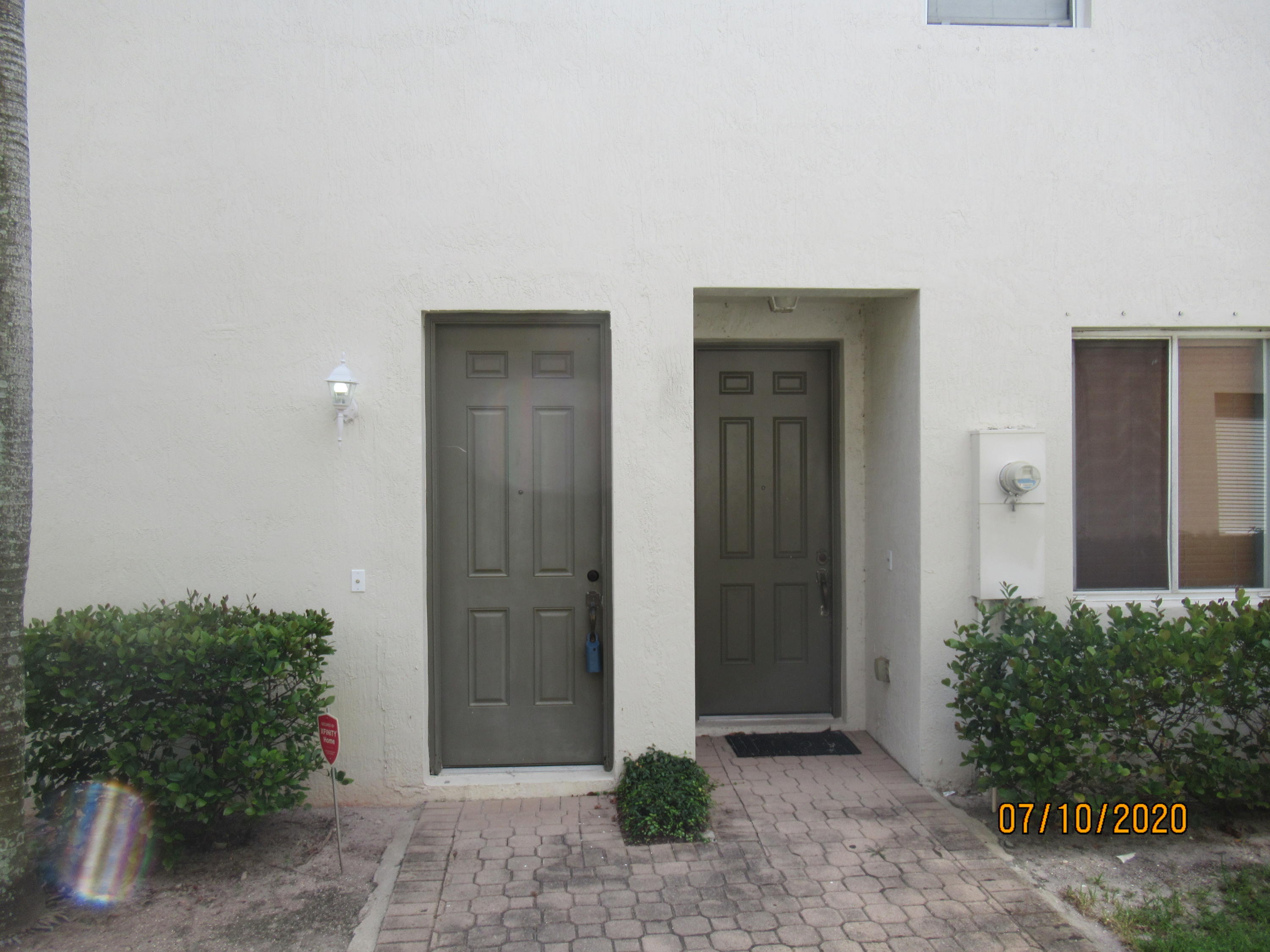 THOUSAND OAKS - Residential Lease