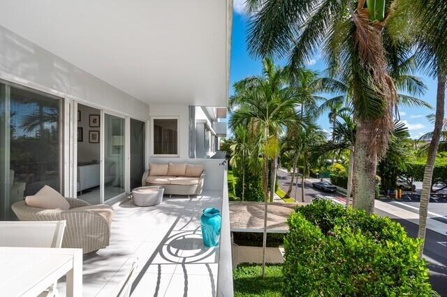 LAKE DRIVE CO-OP APTS INC - Residential