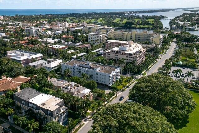 LAKE DRIVE CO-OP APTS INC - Residential