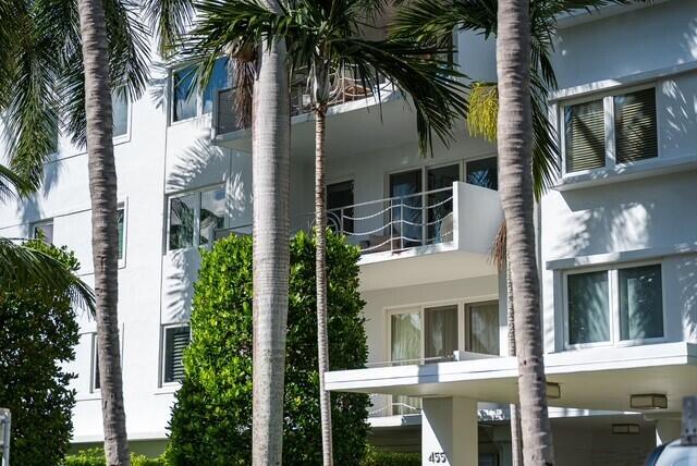 LAKE DRIVE CO-OP APTS INC - Residential