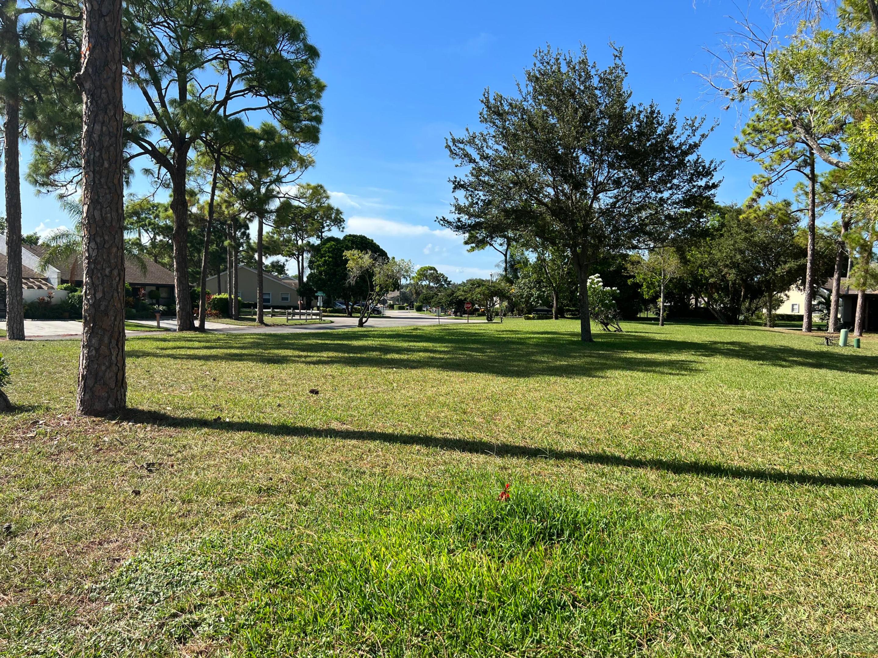 VILLAGES OF WOODLAKE 2 - Residential