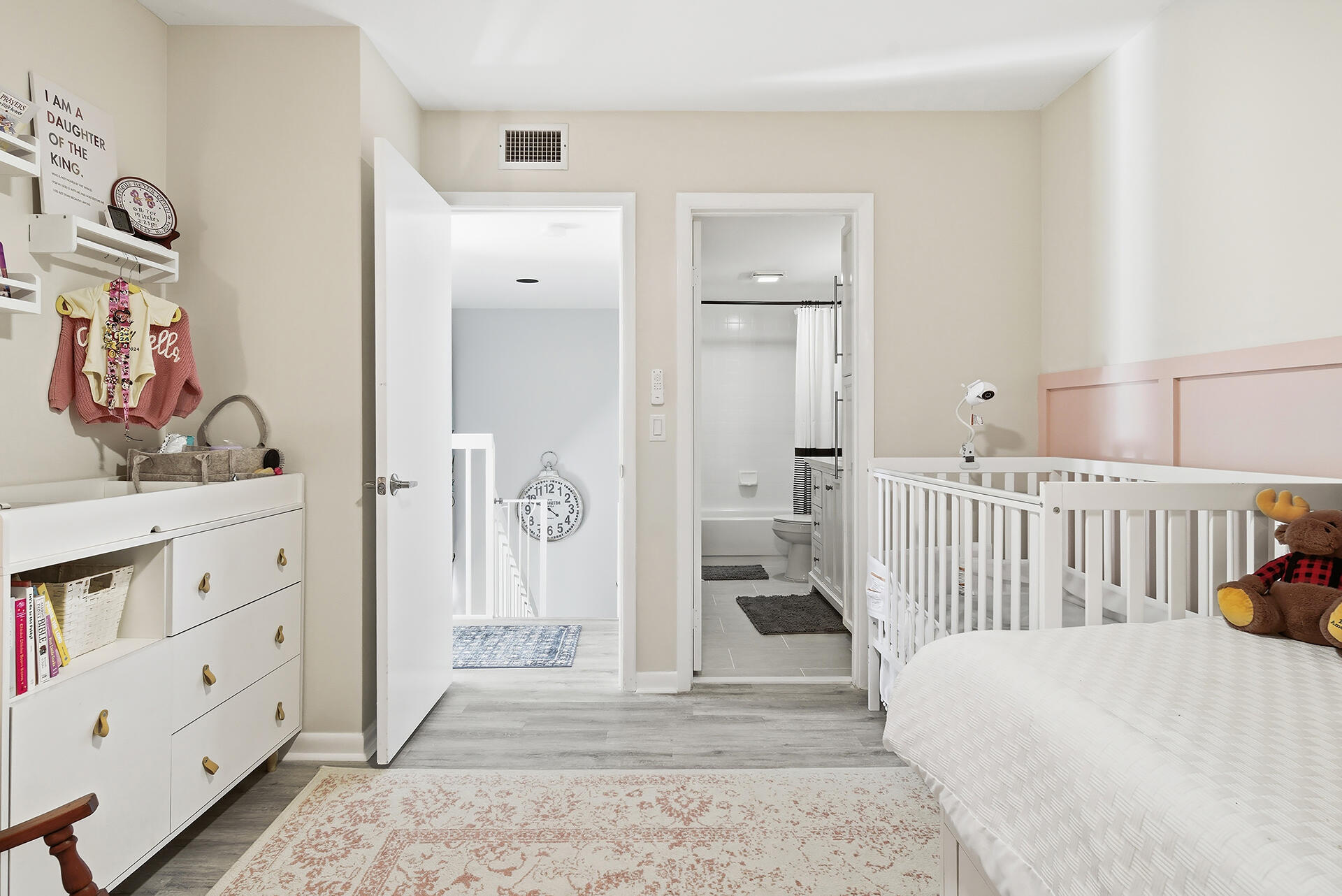 VILLAGE OF SANDALWOOD LAKES SOUTH - Residential Lease