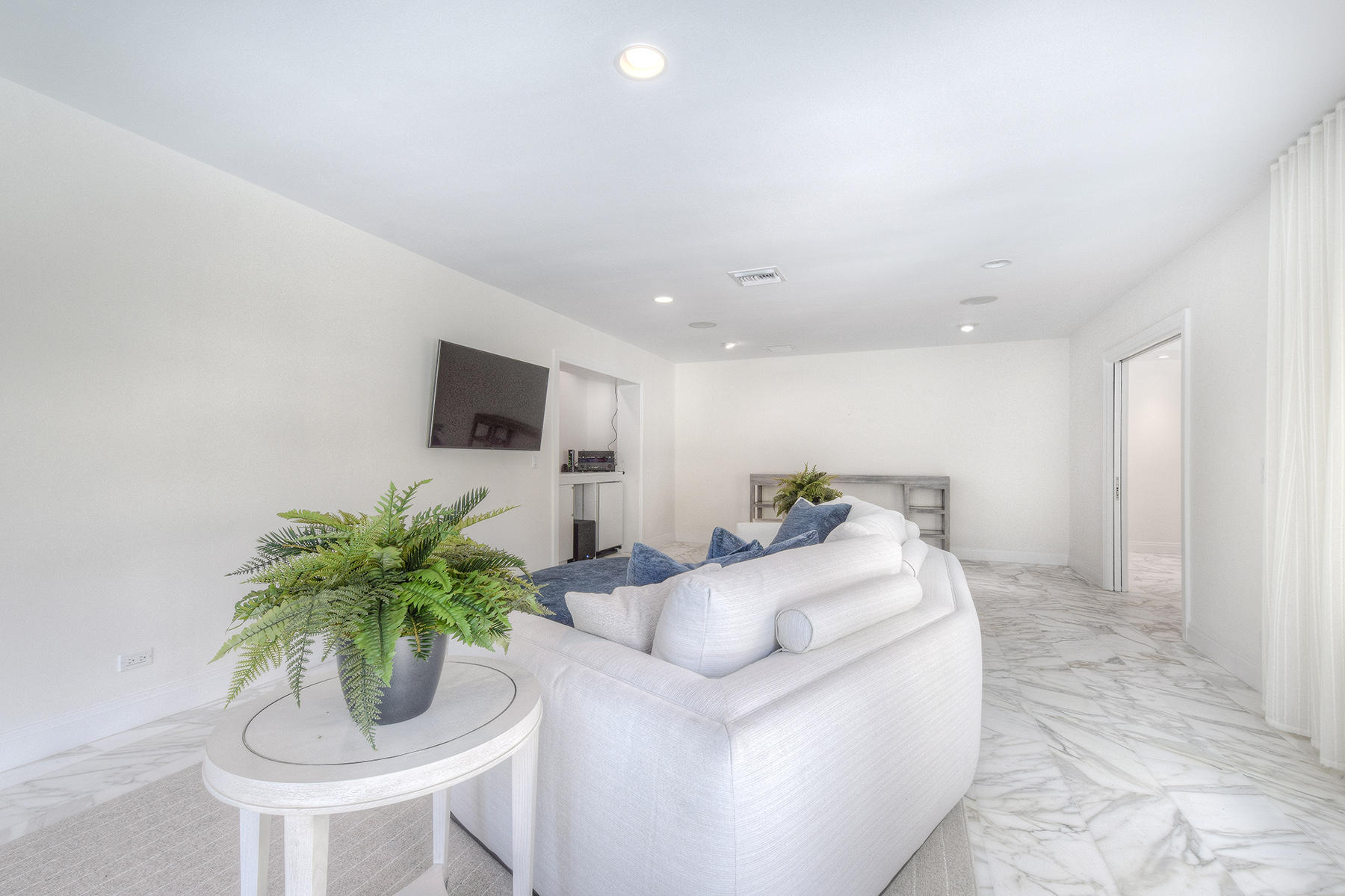 EDEN PROPERTIES - Residential