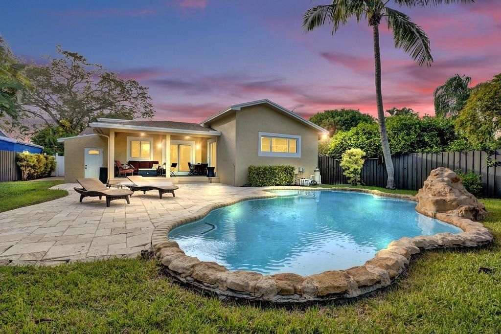 Photo of 408 NE 9th Ave, Fort Lauderdale, FL 33301 (MLS # F10534332)