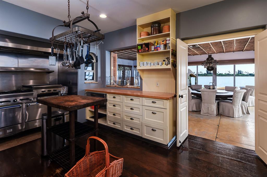 NORTH SHORE TERRACE 2 - Residential