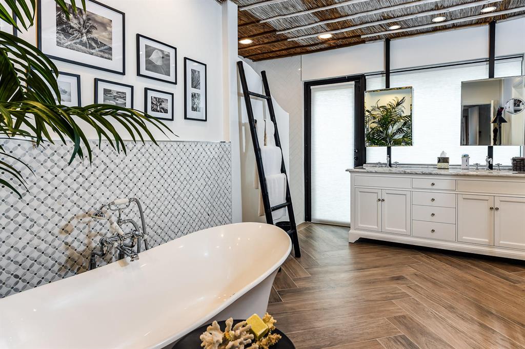 NORTH SHORE TERRACE 2 - Residential