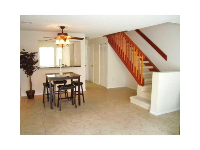 Players Place Townhomes - Residential