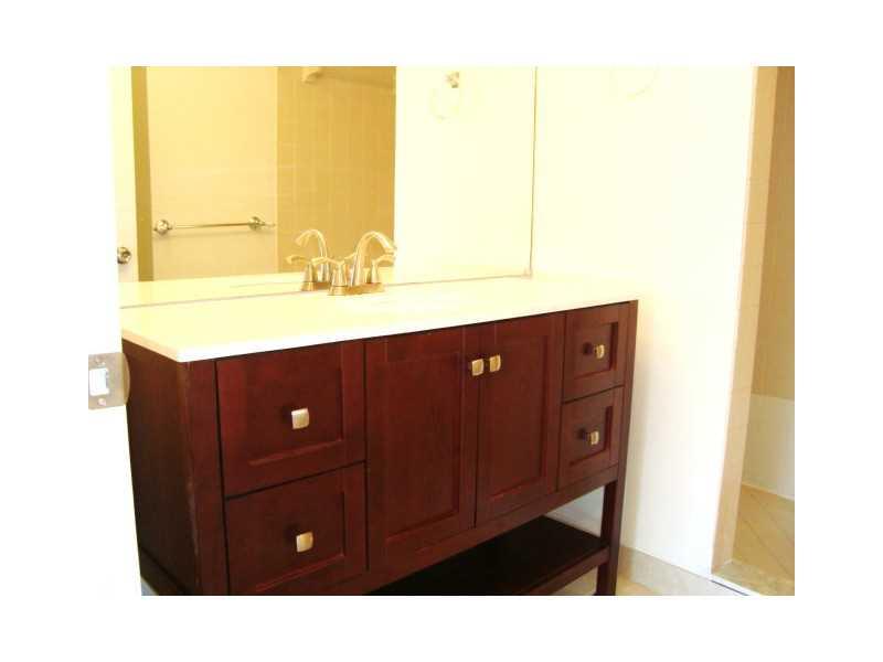 Players Place Townhomes - Residential