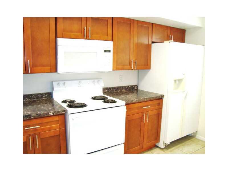 Players Place Townhomes - Residential