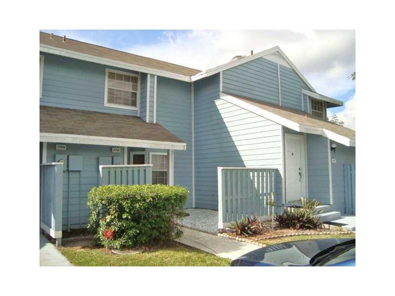 Players Place Townhomes - Residential