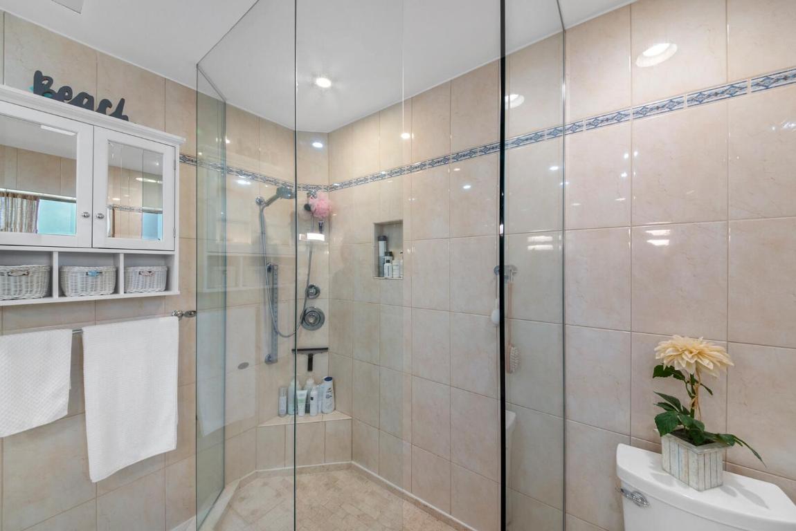 GARDEN ISLES - Residential Lease