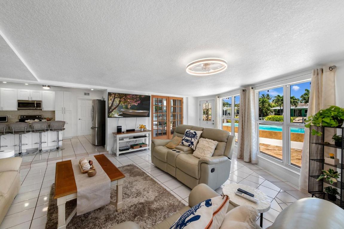 GARDEN ISLES - Residential Lease