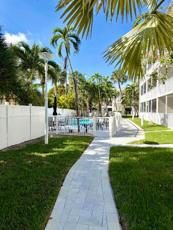 1439 S Ocean Boulevard 303