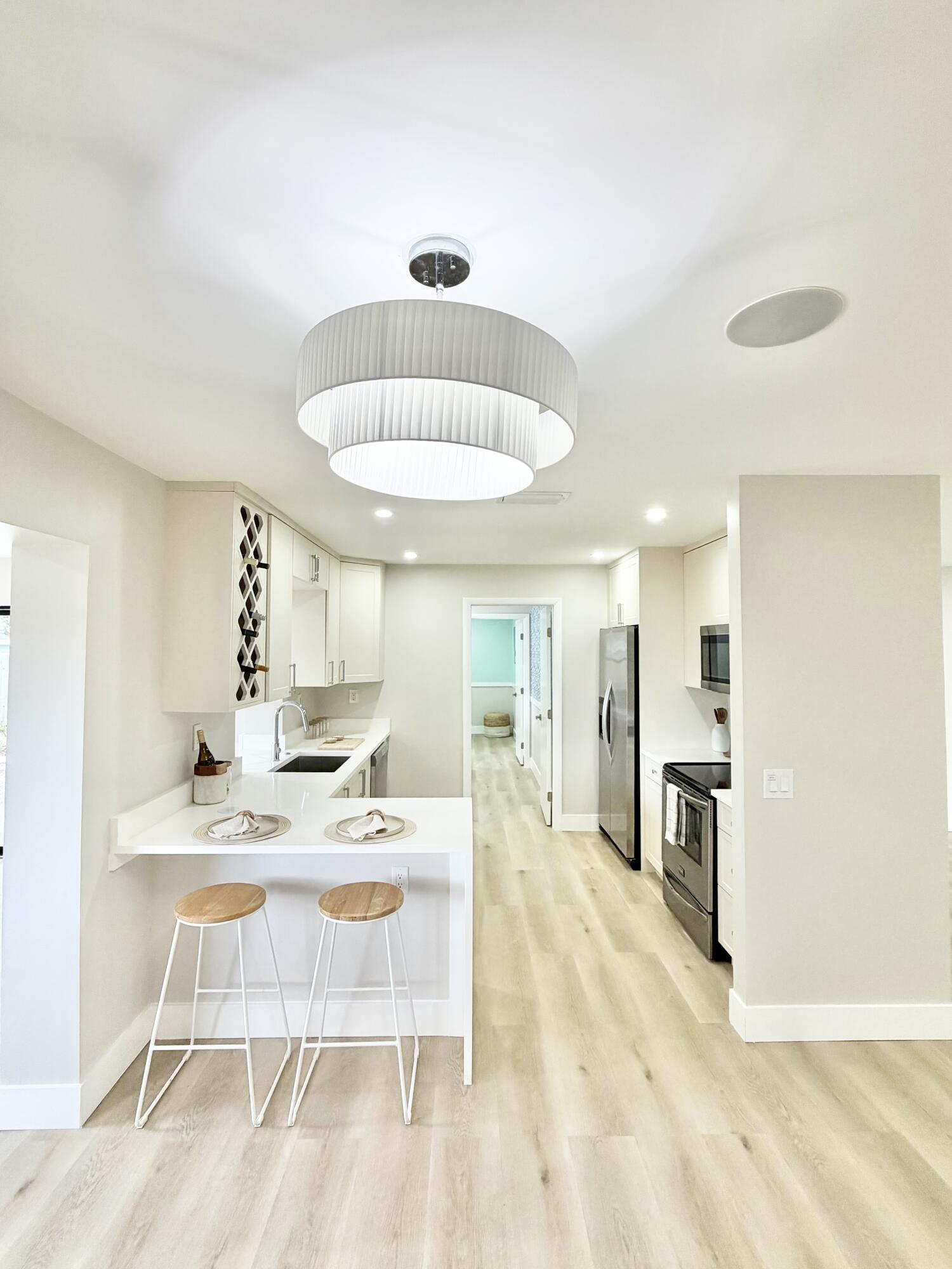 EAST LAKE CLARKE - Residential