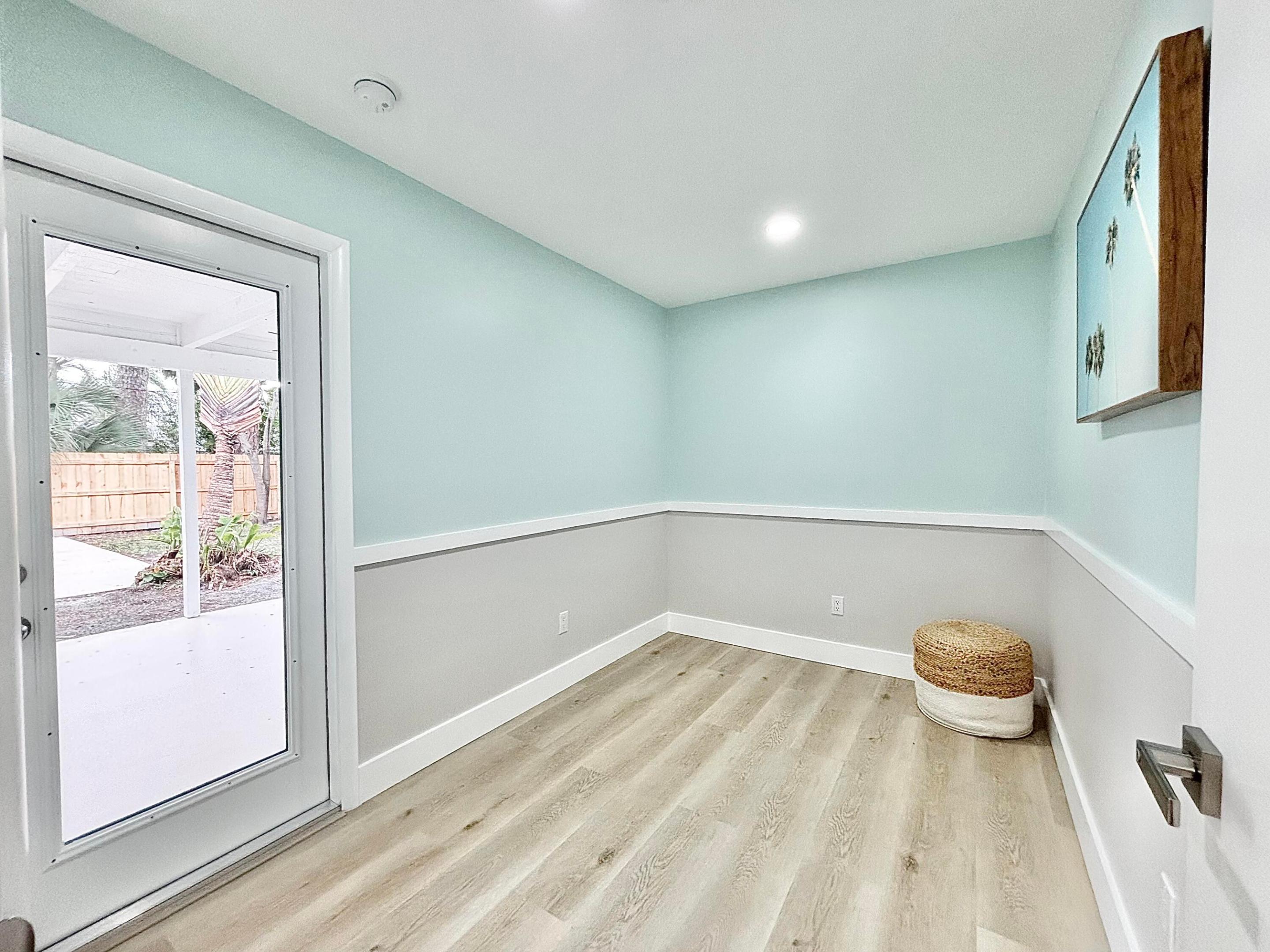 EAST LAKE CLARKE - Residential