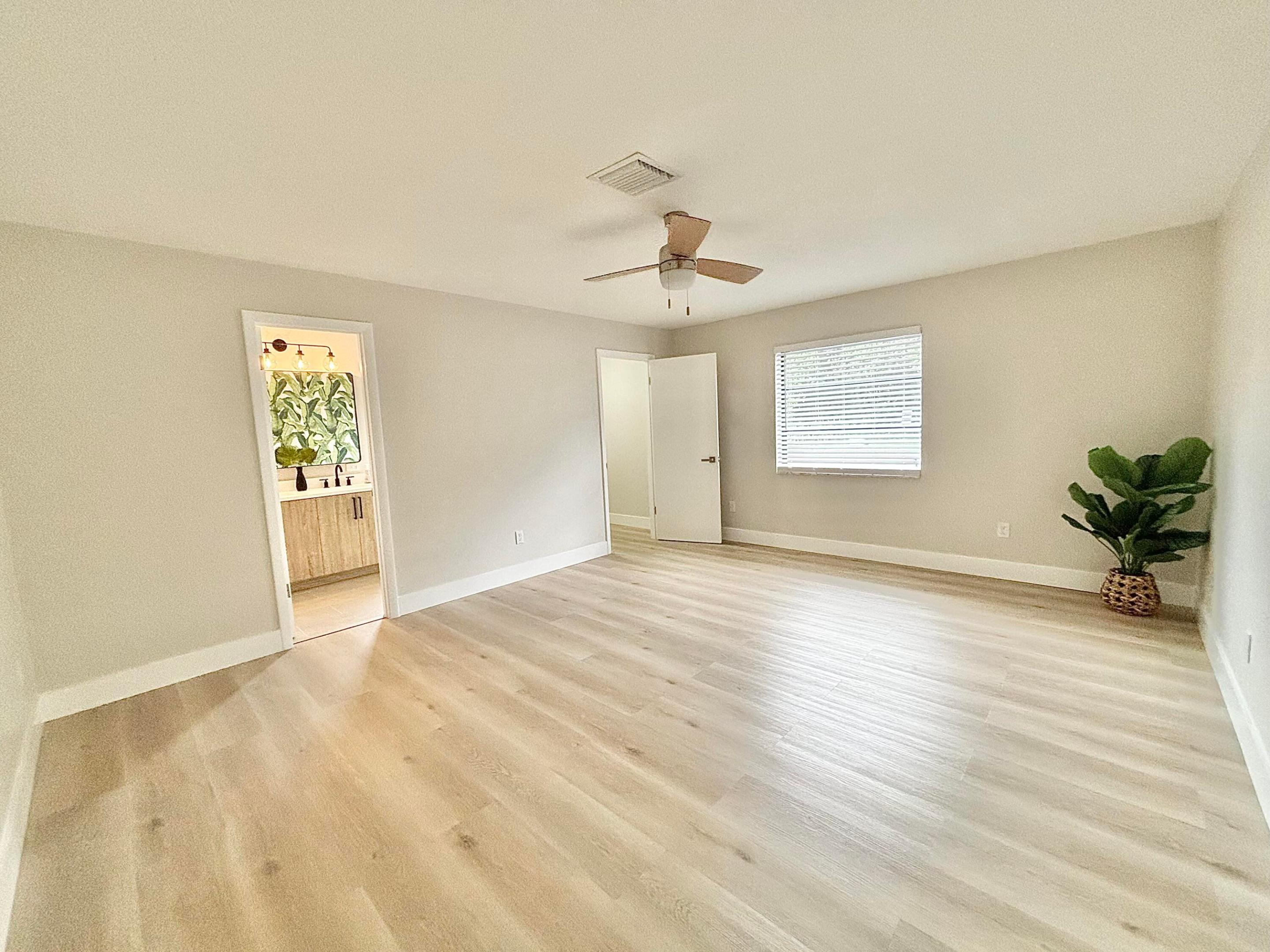 EAST LAKE CLARKE - Residential