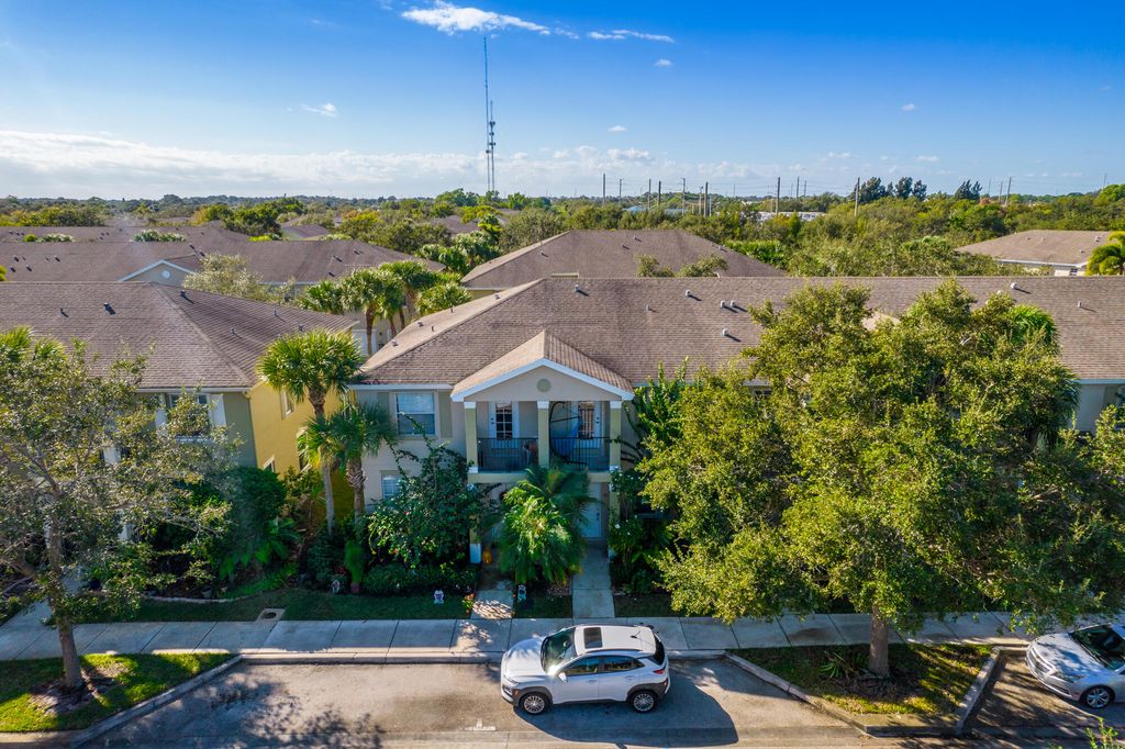 Photo of 2120 SE Eatonville Drive, Port Saint Lucie, FL 34952 (MLS # R10931022)