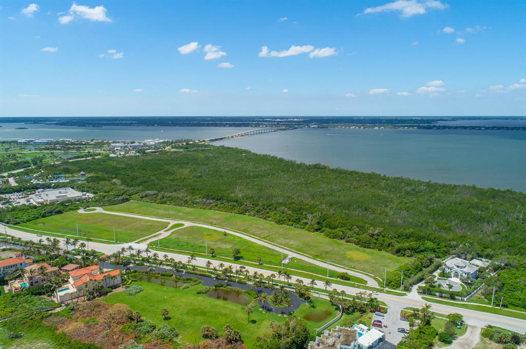 GALLEON ON THE RIVER - Land