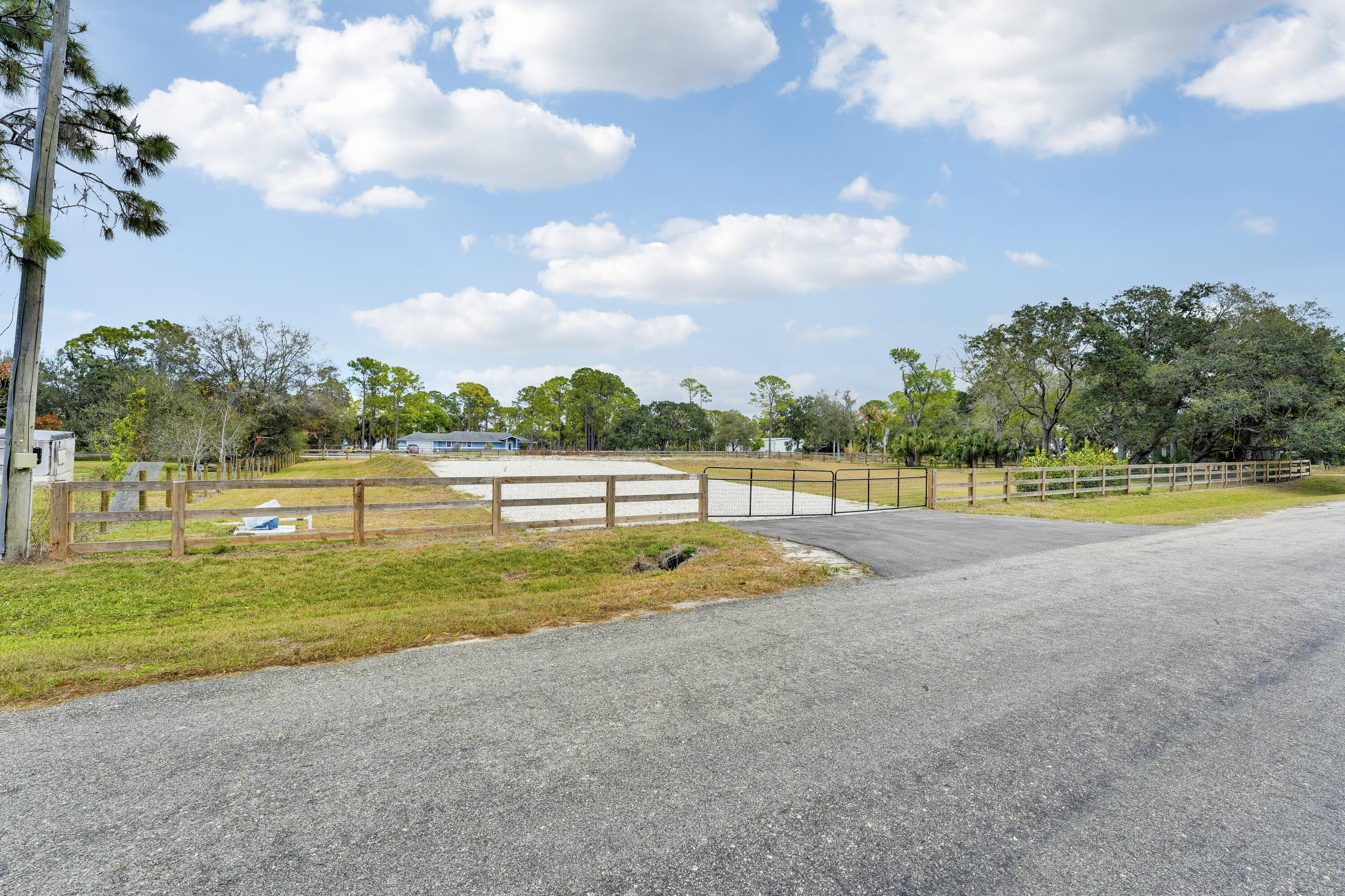 THE ACREAGE - Land
