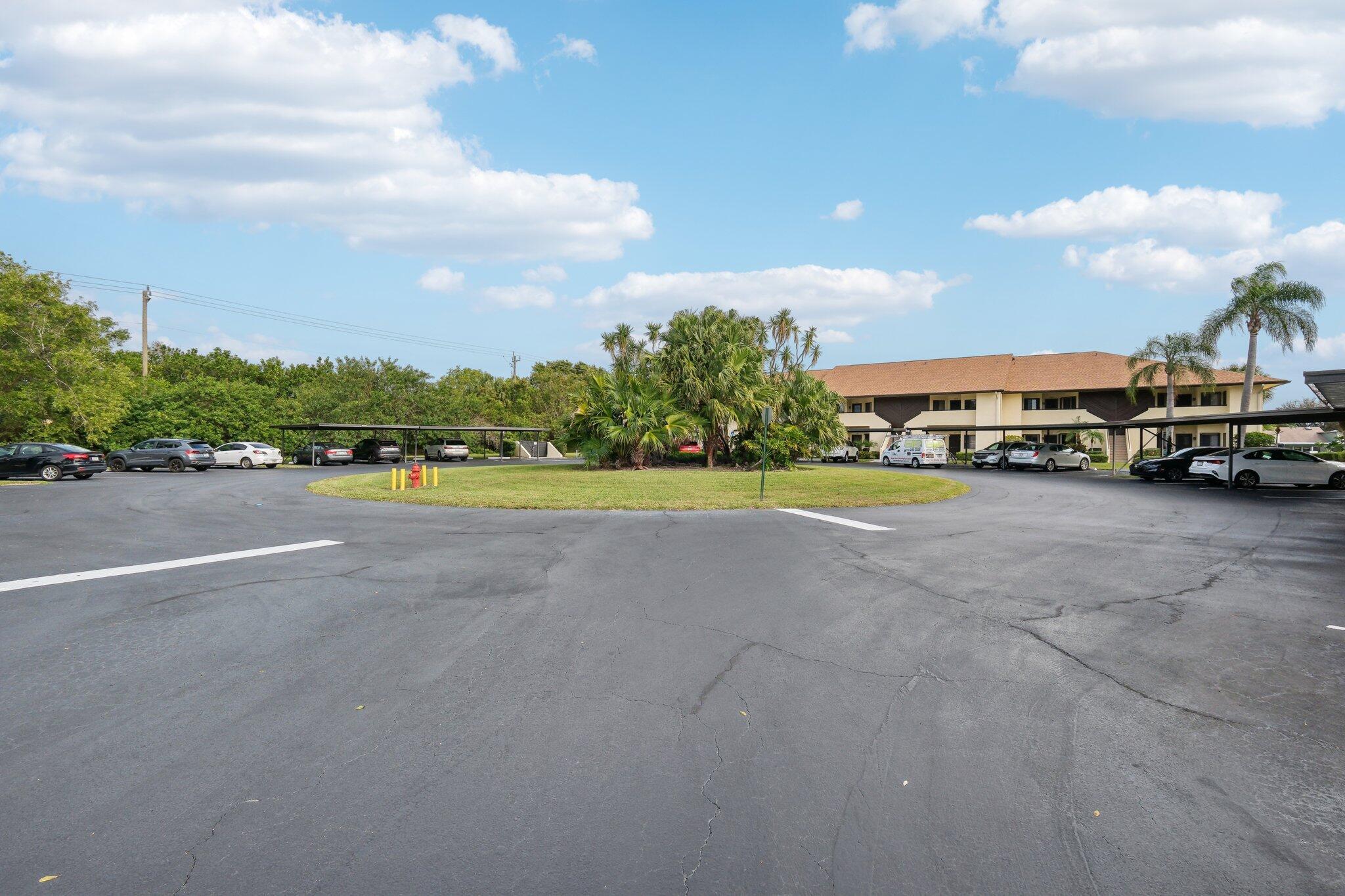 6533 SE Williamsburg Drive 102, Hobe Sound, FL, 33455/$260,000 4 6533 SE Williamsburg Drive 102