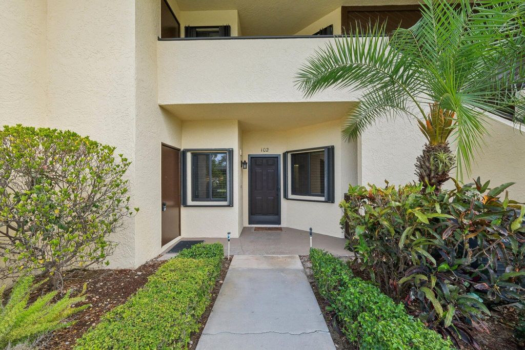 Photo of 6533 SE Williamsburg Drive #102, Hobe Sound, FL 33455 (MLS # R11102686)