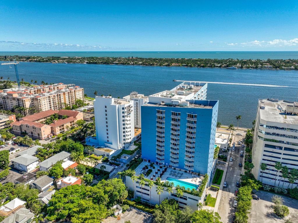 Photo of 1551 N Flagler Drive #Lph-16, West Palm Beach, FL 33401 (MLS # R11163386)