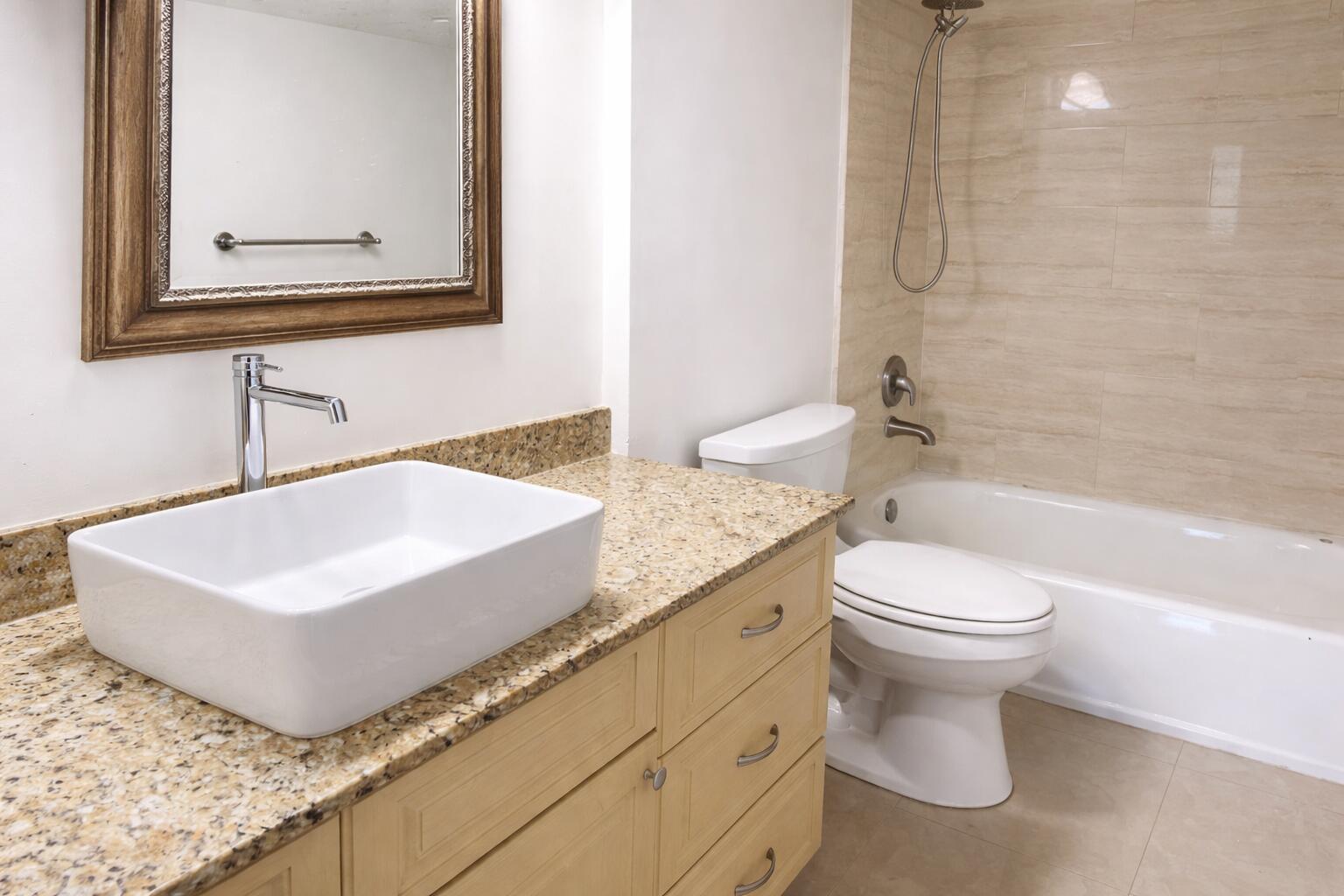 NATURA CONDO NO 4 - Residential Lease