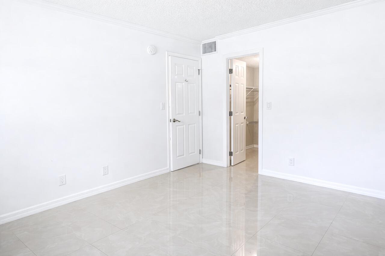 NATURA CONDO NO 4 - Residential Lease