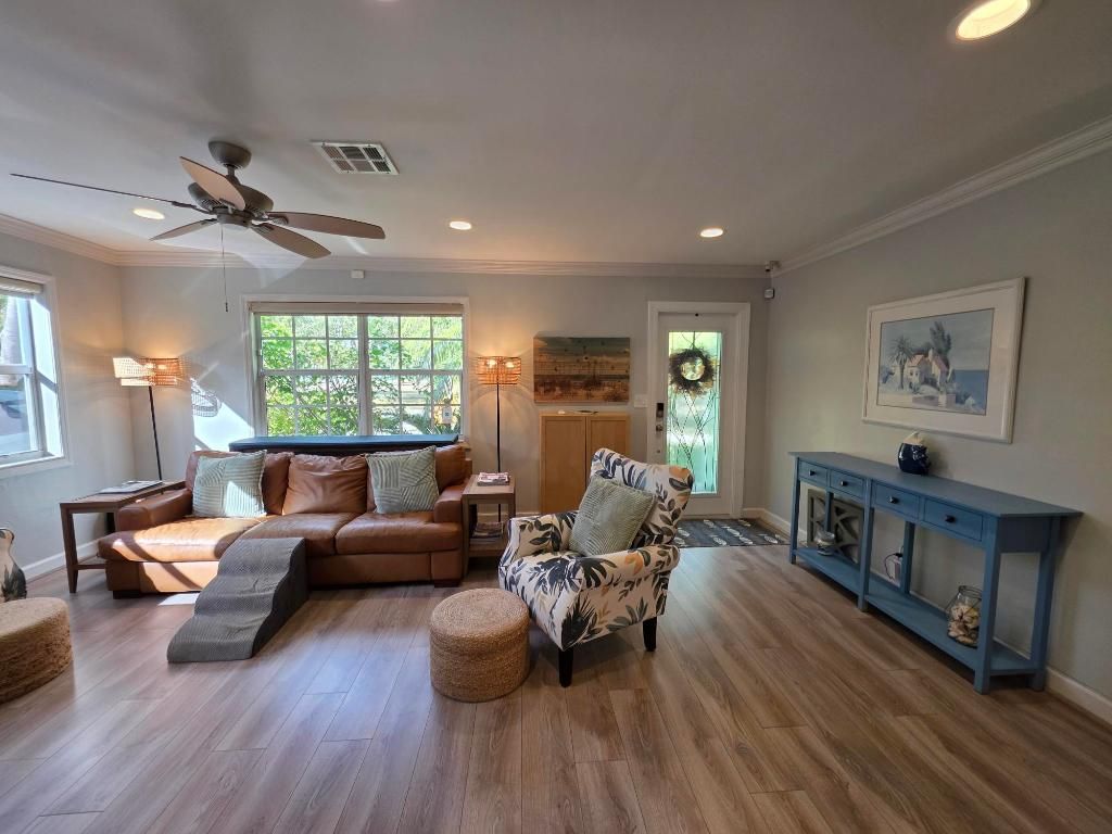 Photo of 1519 14th Avenue N, Lake Worth Beach, FL 33460 (MLS # R11156647)