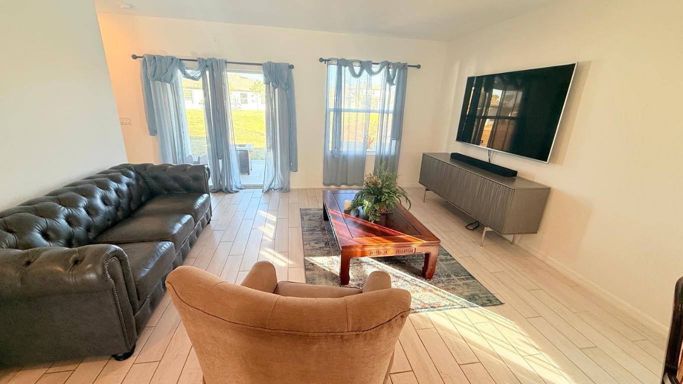 WATERSTONE PHASE ONE - Residential