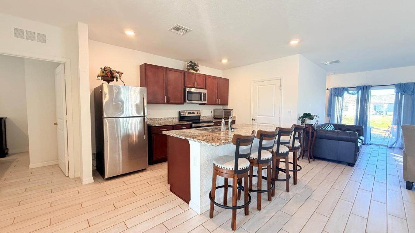 WATERSTONE PHASE ONE - Residential