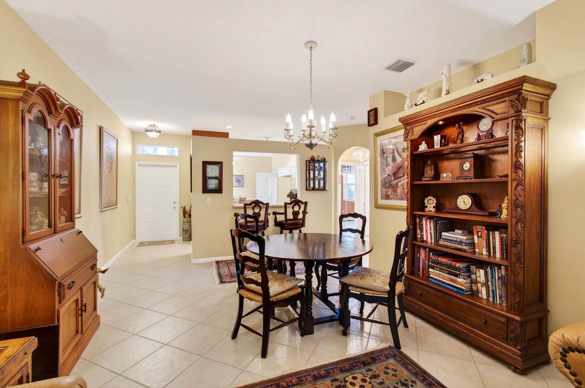 MAJESTIC ISLES - Residential