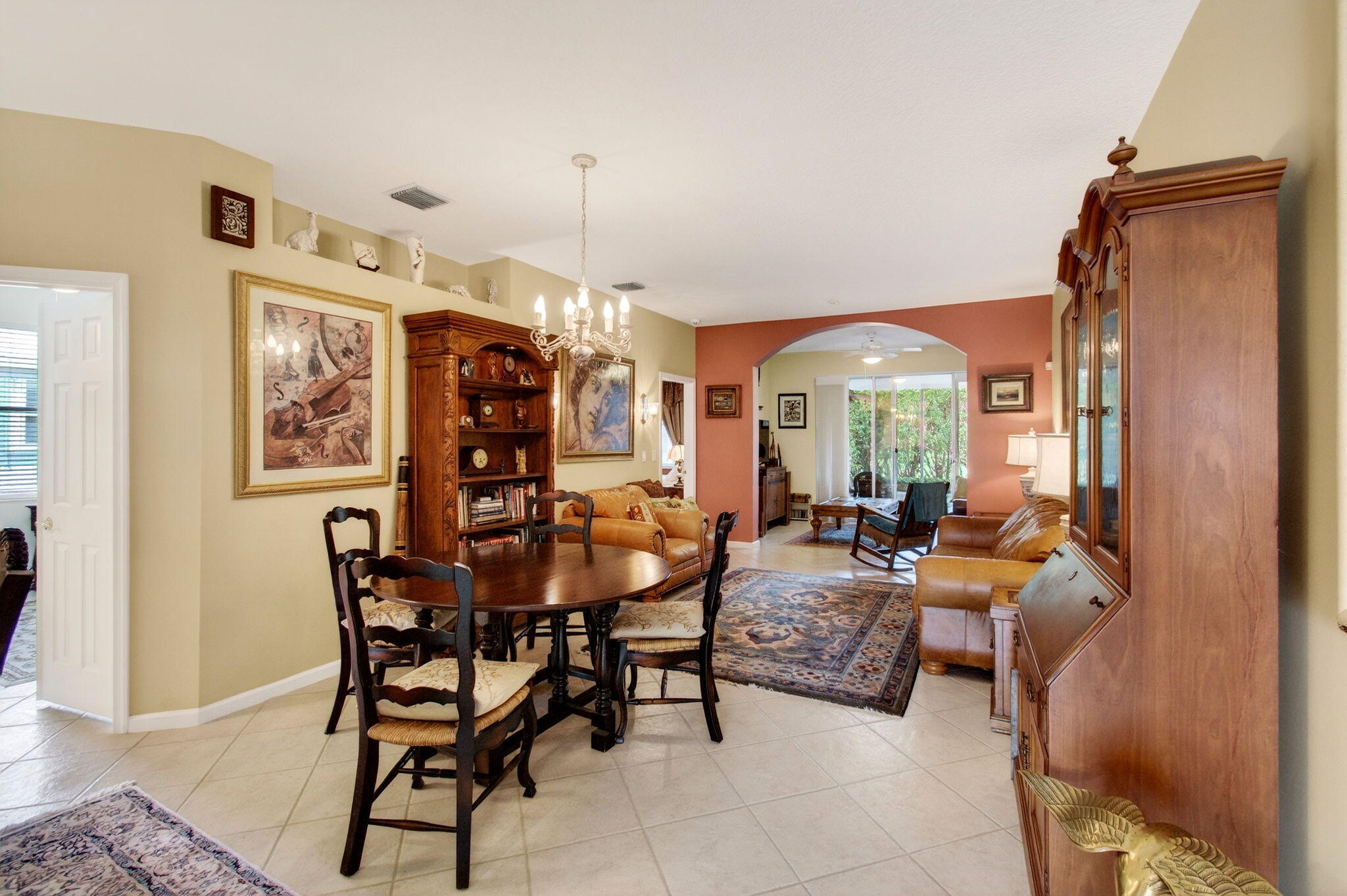 MAJESTIC ISLES - Residential