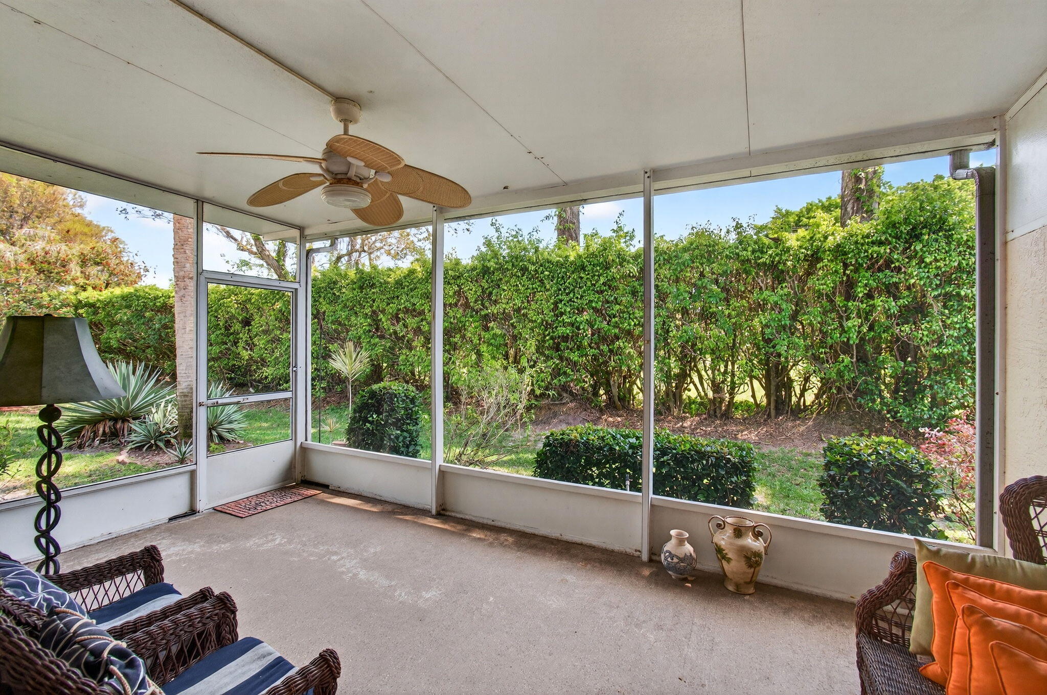 MAJESTIC ISLES - Residential