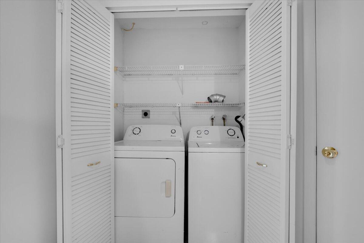 SPRINGDALE LAKE D CONDO - Residential Lease