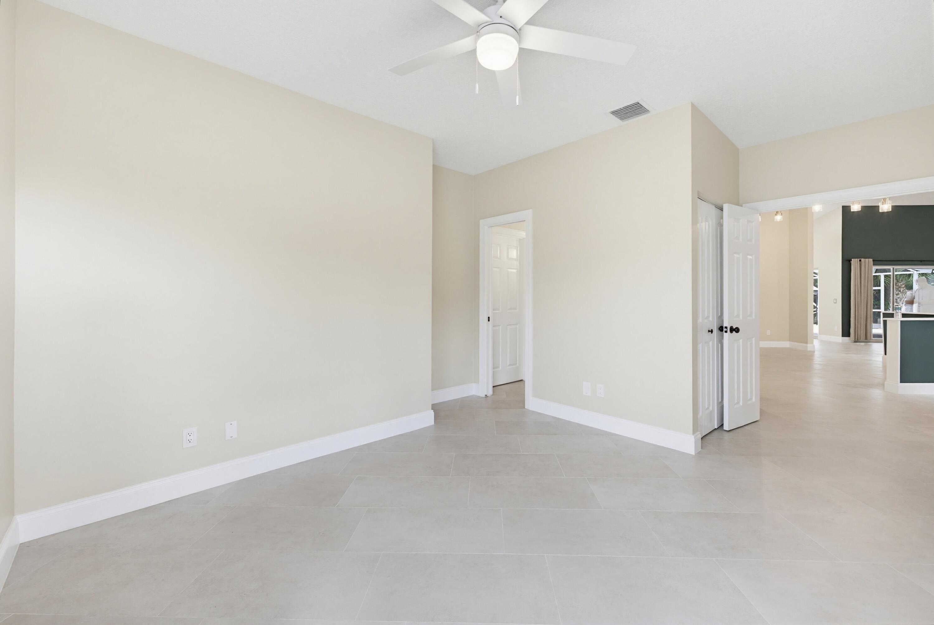 PADDOCK PARK - Residential