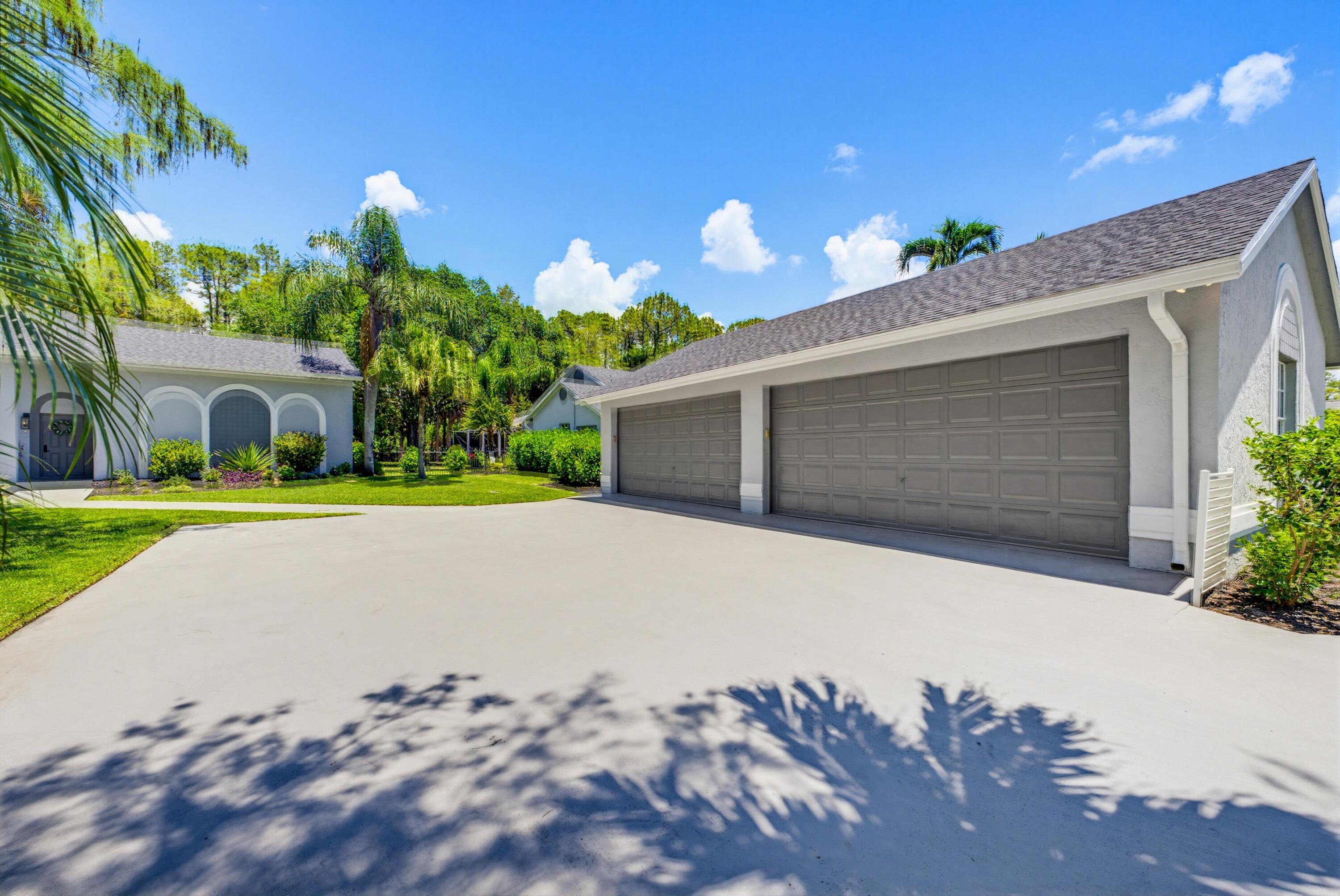 PADDOCK PARK - Residential