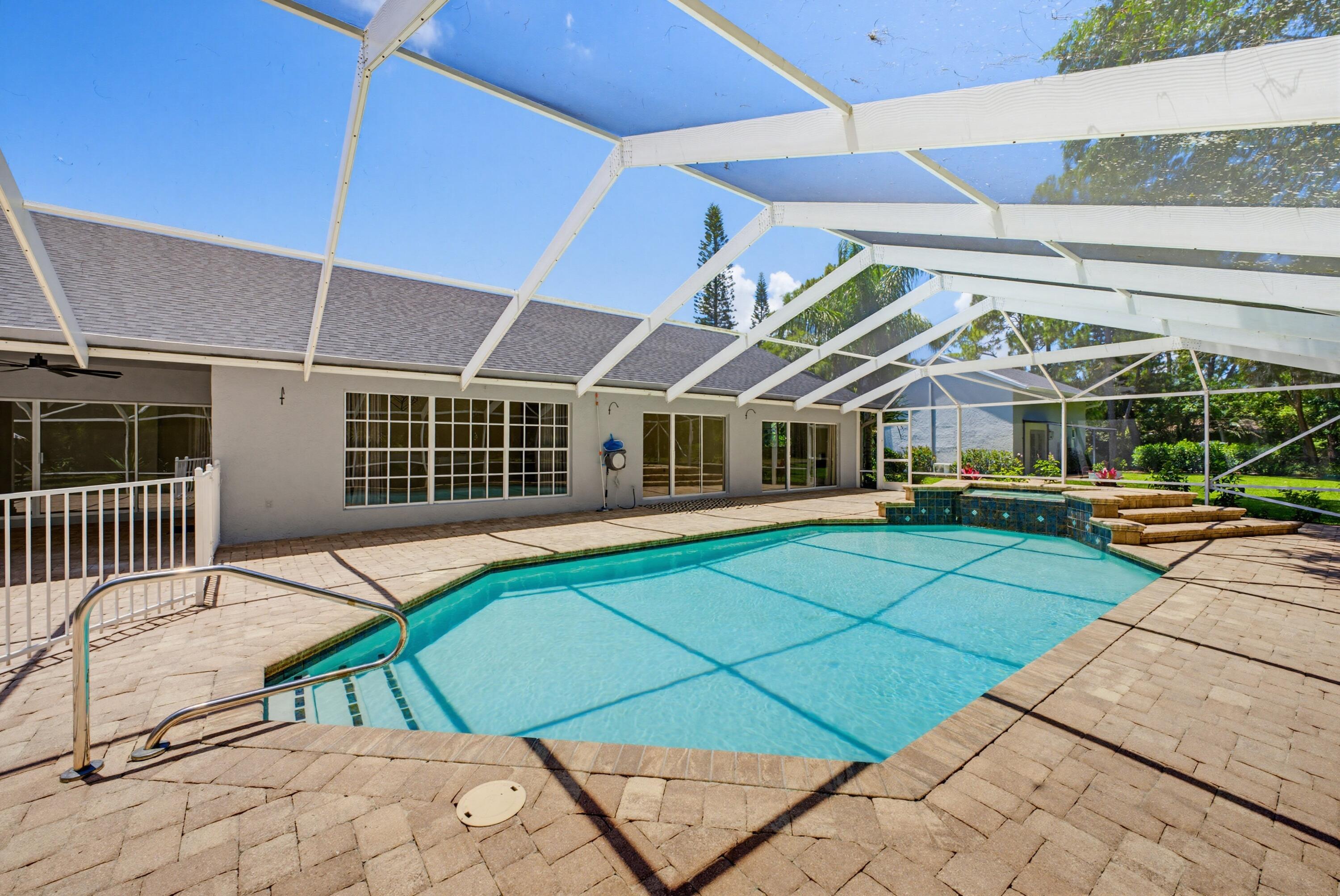 PADDOCK PARK - Residential