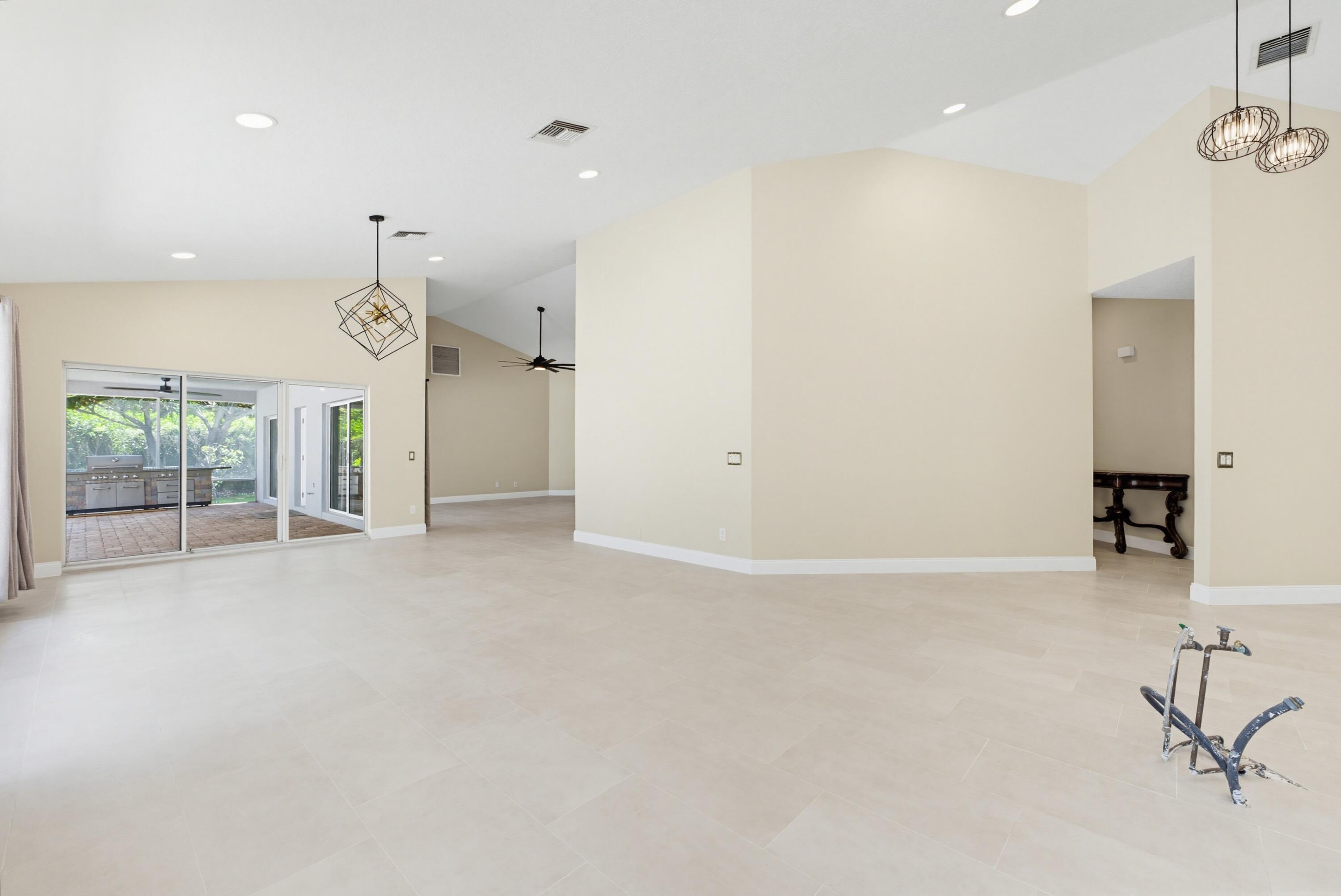 PADDOCK PARK - Residential