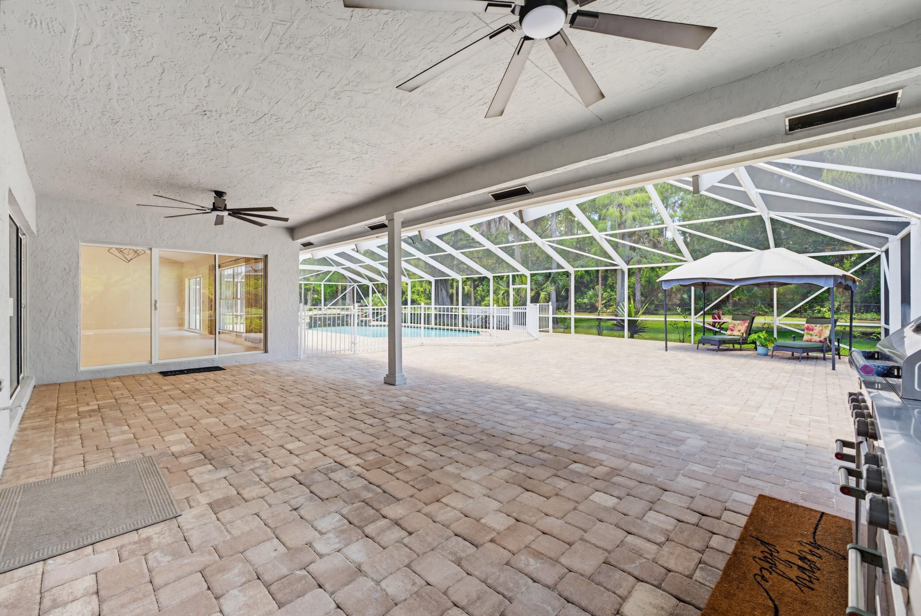 PADDOCK PARK - Residential