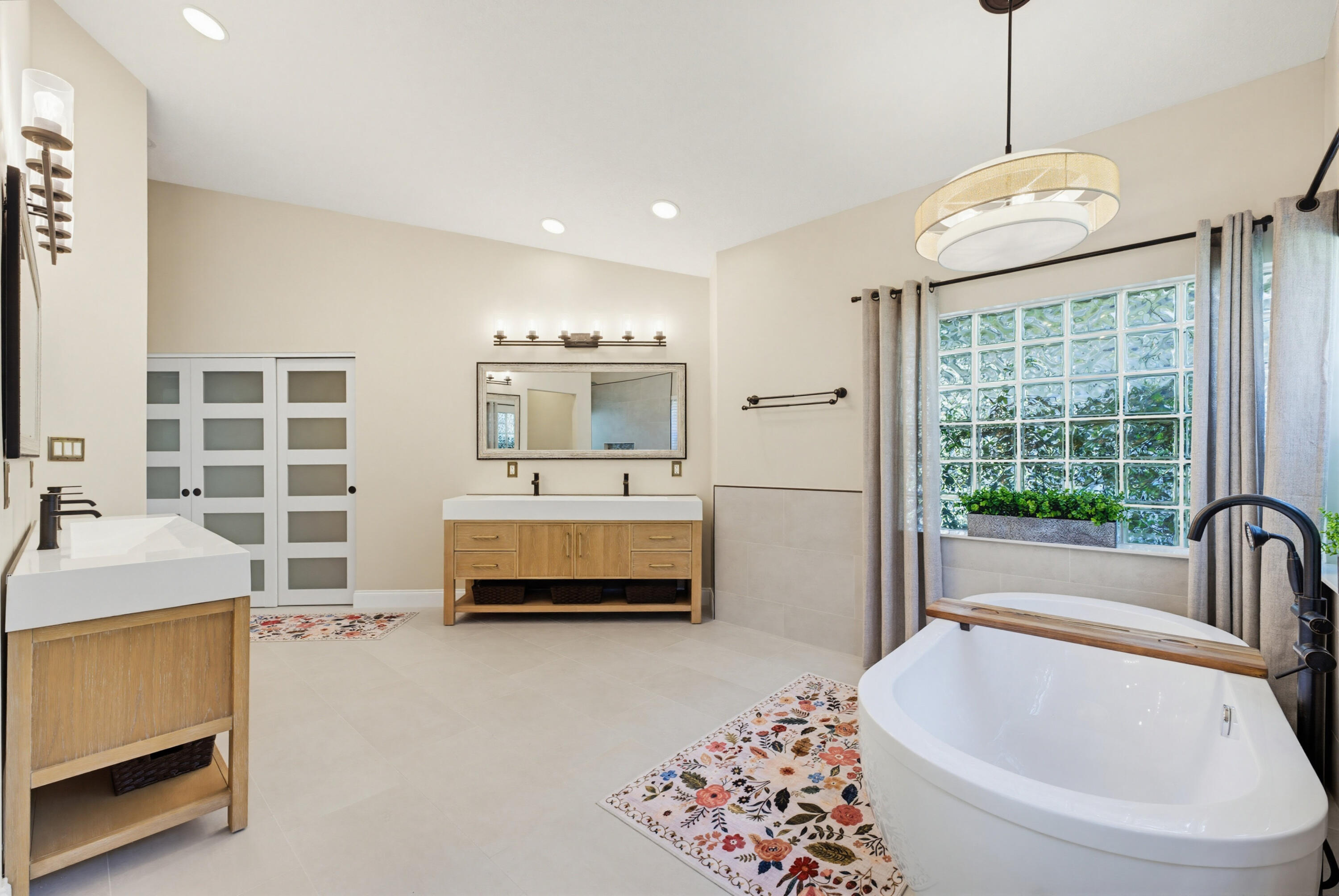 PADDOCK PARK - Residential