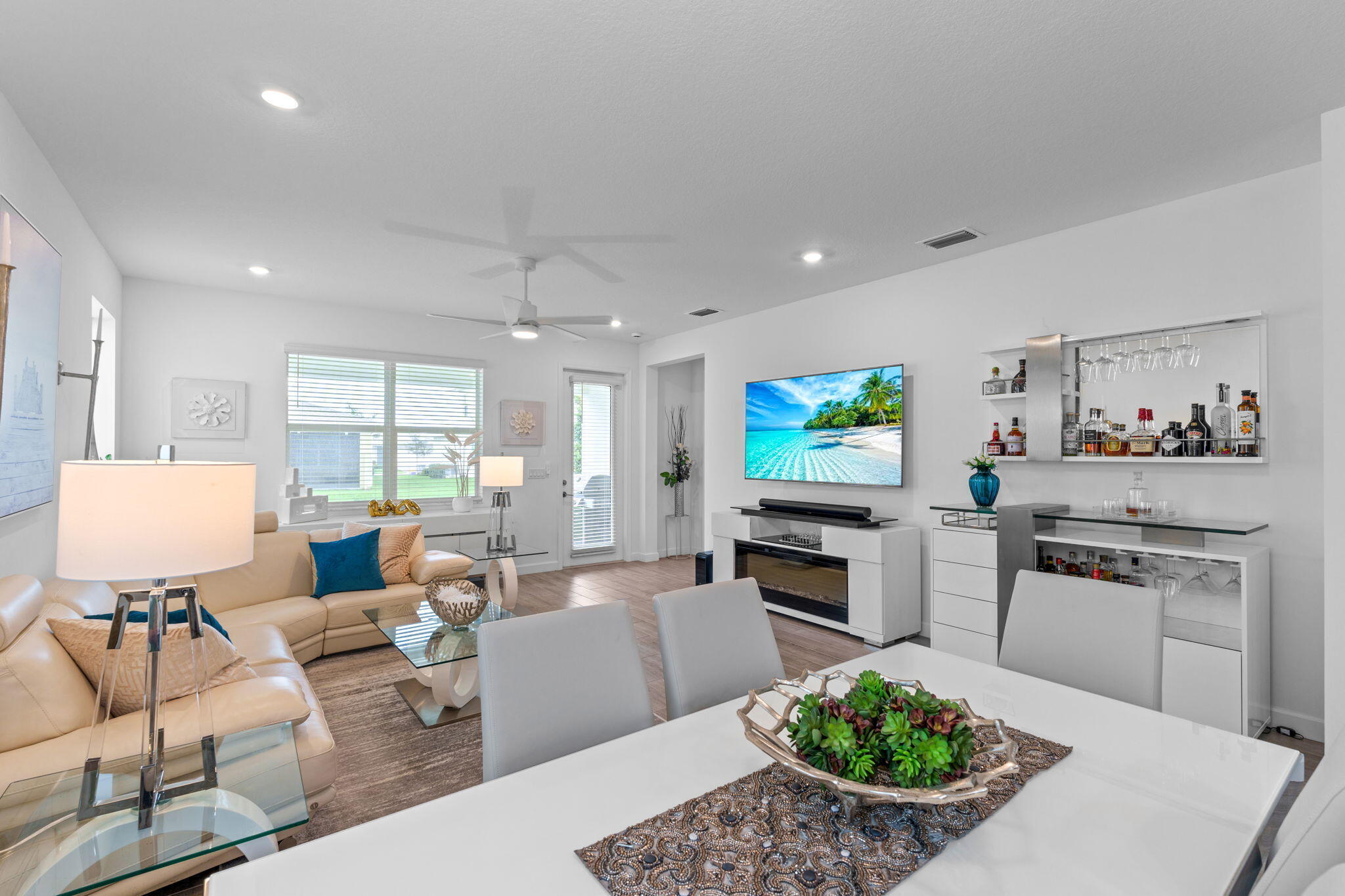 DELRAY TRAILS AT VILLA DELRAY PUD - Residential Lease