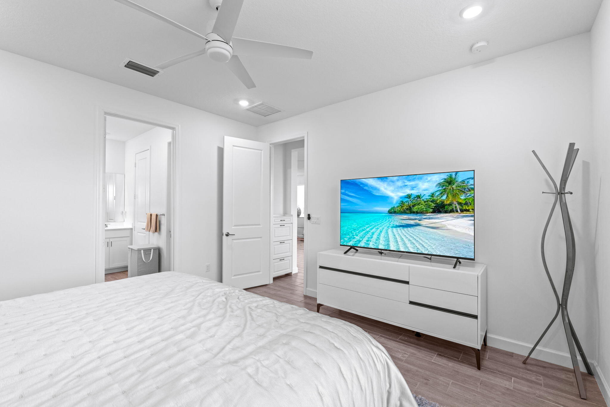 DELRAY TRAILS AT VILLA DELRAY PUD - Residential Lease